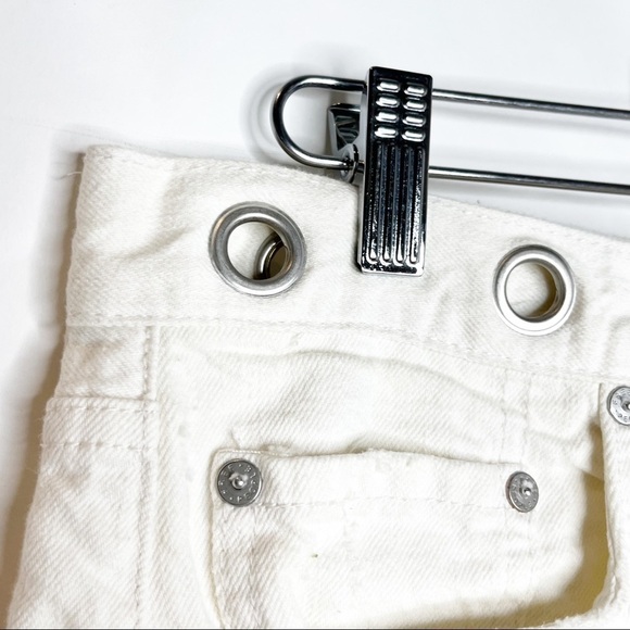 We The Free | Slashed & Relaxed Distressed Jean Shorts - Picture 5 of 9